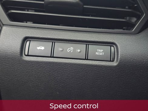 Used 2024 Nissan Altima 2.5 SR FWD image 16