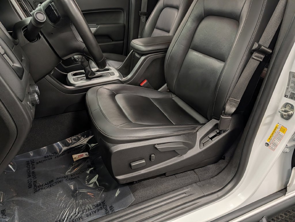 Used 2021 Chevrolet Colorado LT w/ Redline Special Edition AWD/4WD image 14