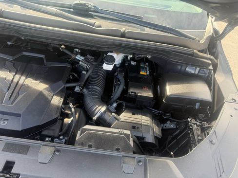 Used 2024 Kia Carnival LX FWD image 57