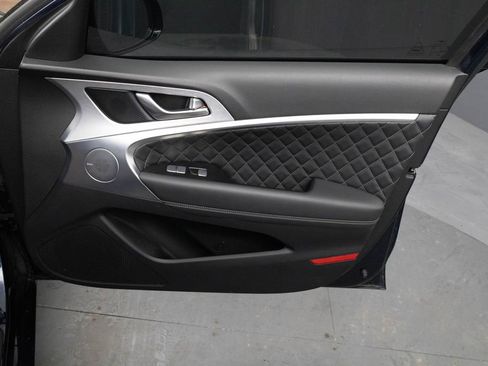 Used 2019 Genesis G70 2.0T Advanced w/ Sport Package image 43