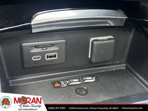 Used 2023 Buick Envision Avenir AWD/4WD image 26
