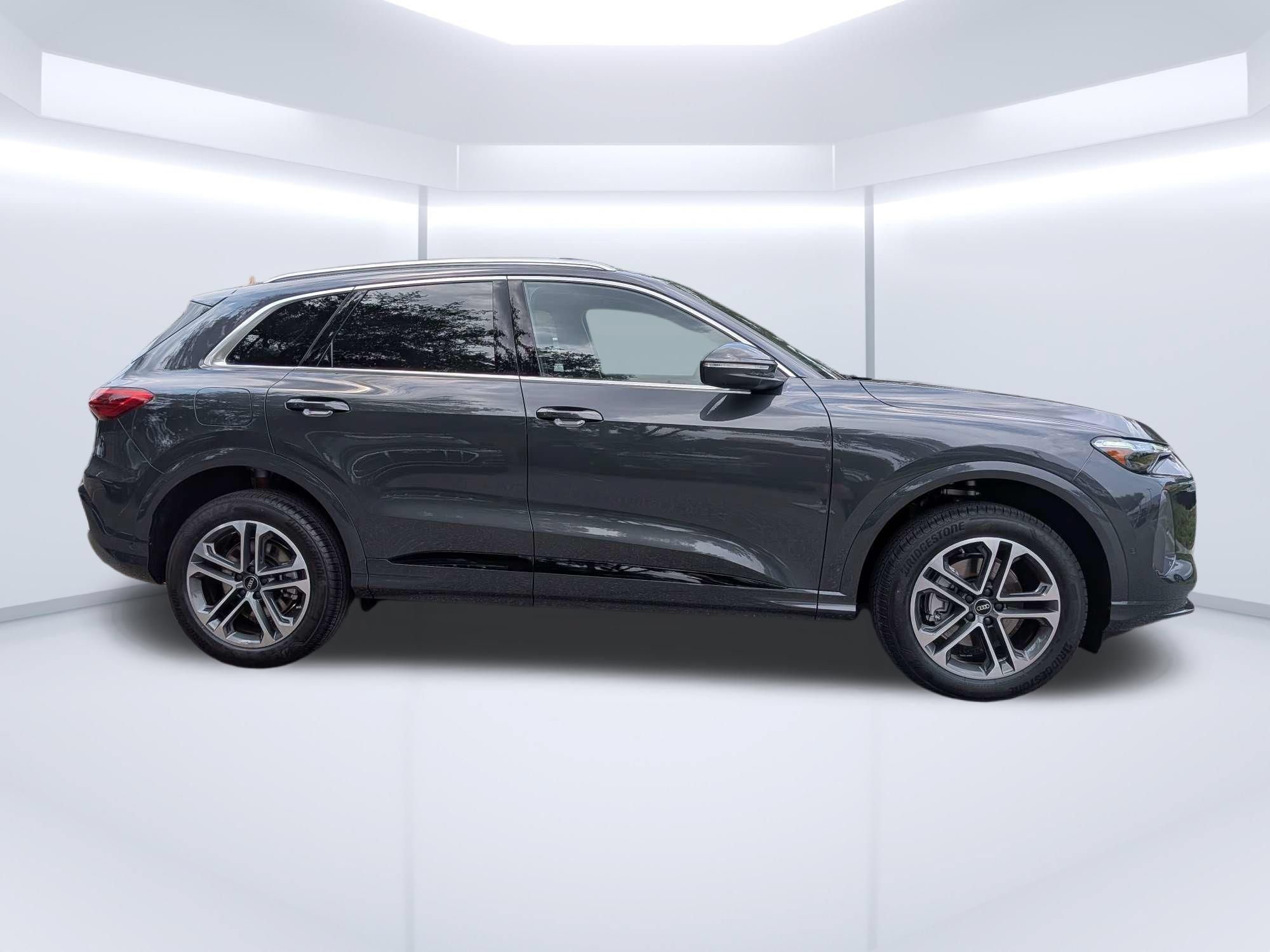 New 2026 Audi Q5 Premium Plus AWD/4WD image 2