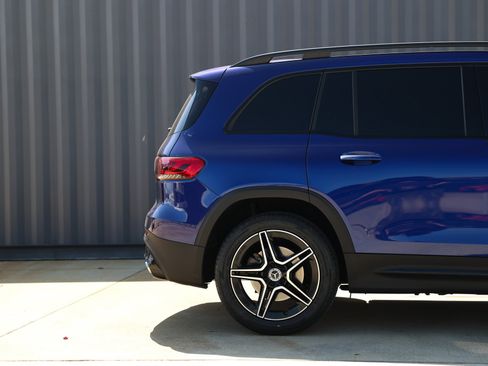 Used 2021 Mercedes-Benz GLB 250 image 30