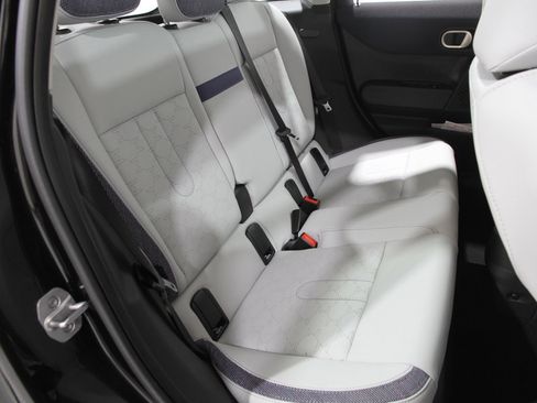 Certified 2025 MINI Cooper S image 17