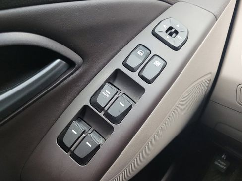 Used 2015 Hyundai Tucson SE image 27