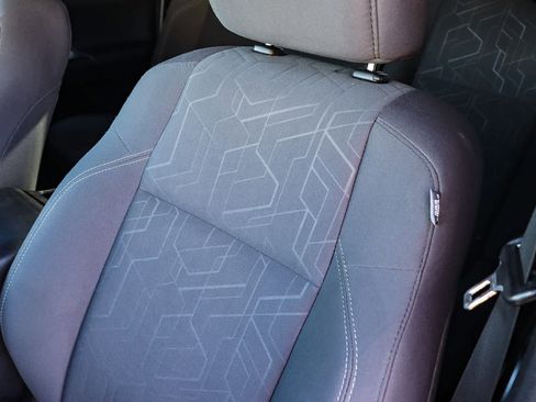 Used 2019 Toyota Tacoma TRD Off-Road image 29