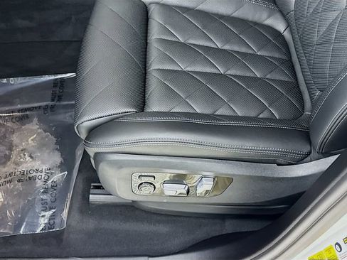 Used 2024 BMW X5 xDrive50e w/ M Sport Package image 19