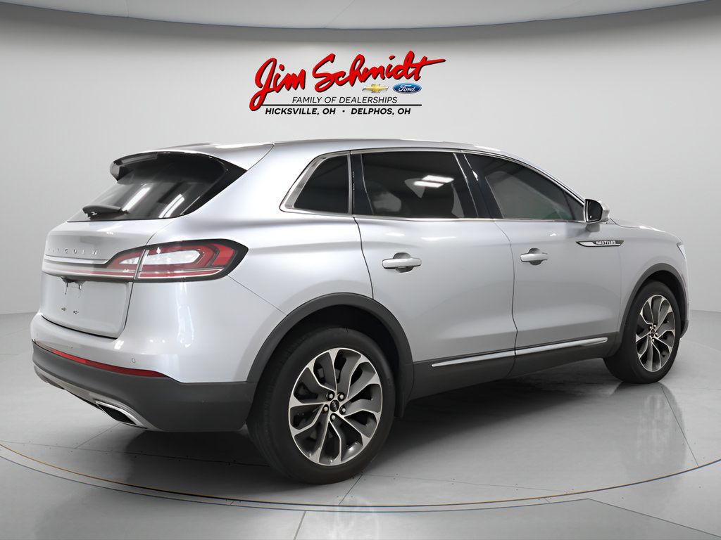 Used 2023 Lincoln Nautilus Reserve AWD/4WD image 5