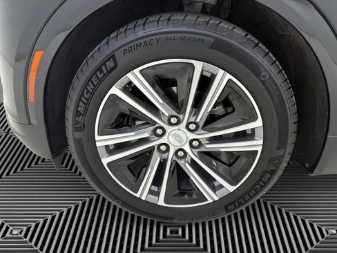 Certified 2023 Cadillac Lyriq AWD image 9