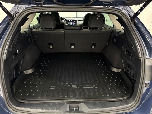 Used 2023 Subaru Outback Onyx Edition image 28