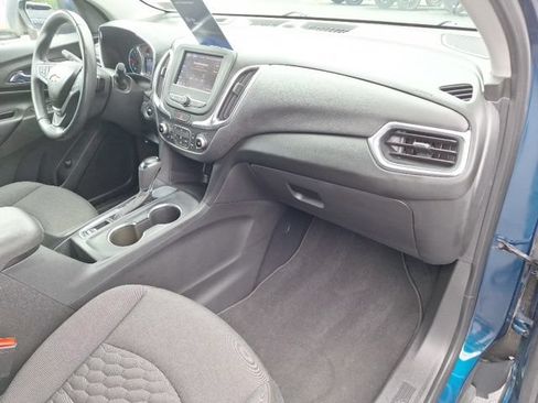 Used 2020 Chevrolet Equinox LT FWD image 19