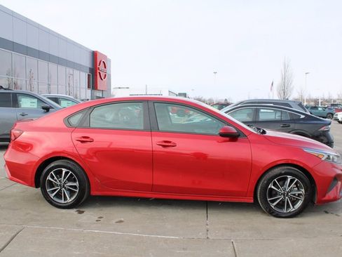 Used 2024 Kia Forte LXS image 6