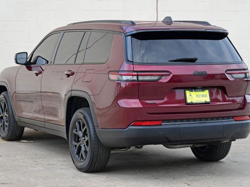 Used 2024 Jeep Grand Cherokee L Altitude AWD/4WD image 48