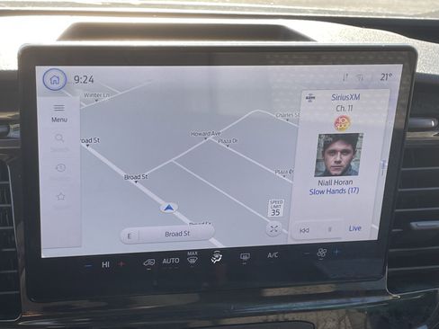 Used 2023 Ford Transit 350 XLT image 27