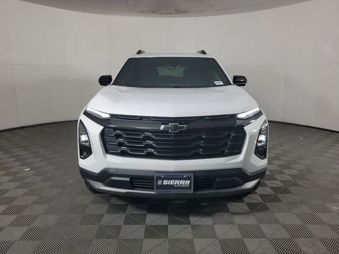 New 2026 Chevrolet Equinox LT image 9