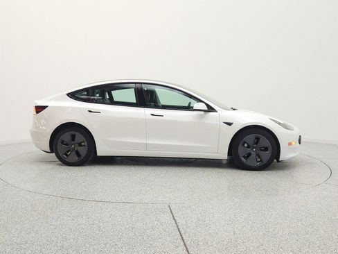 Used 2023 Tesla Model 3 Standard Range RWD image 4