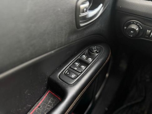 Used 2019 Jeep Compass Limited w/ Safety & Security Group image 10