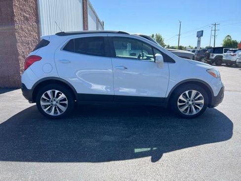 Used 2016 Buick Encore Convenience FWD image 4