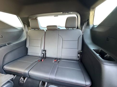 Used 2025 Chevrolet Traverse RS w/ LPO, Floor Liner Package FWD image 21