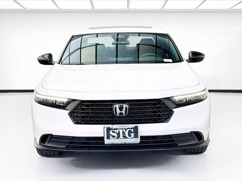 Used 2024 Honda Accord Sport image 2