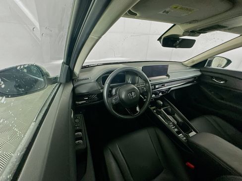 Used 2025 Honda Accord EX-L image 17