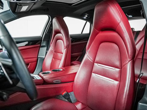 Certified 2023 Porsche Panamera 4S AWD/4WD image 5
