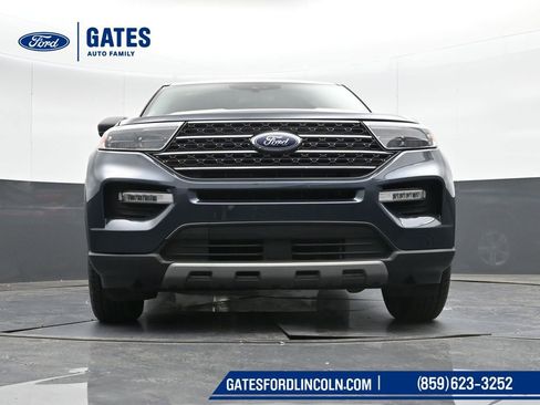 Used 2022 Ford Explorer XLT w/ Equipment Group 202A AWD/4WD image 46