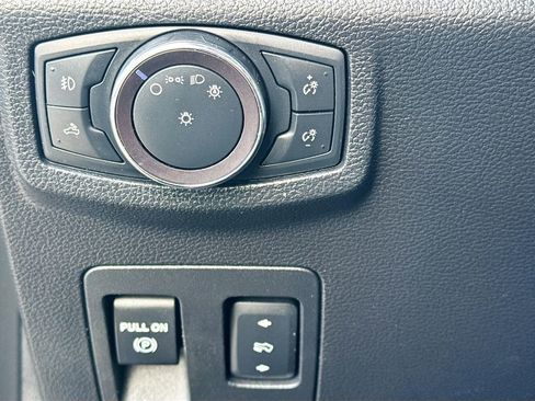 Used 2019 Ford F150 Lariat w/ Equipment Group 502A Luxury image 11