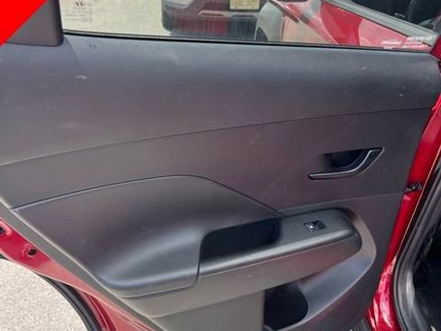 Used 2025 Hyundai Kona SEL FWD image 18