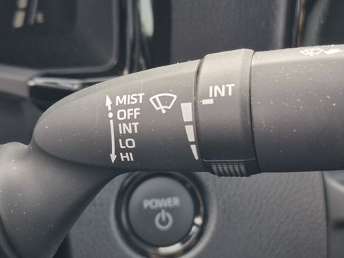 Certified 2025 Toyota Camry SE FWD image 32