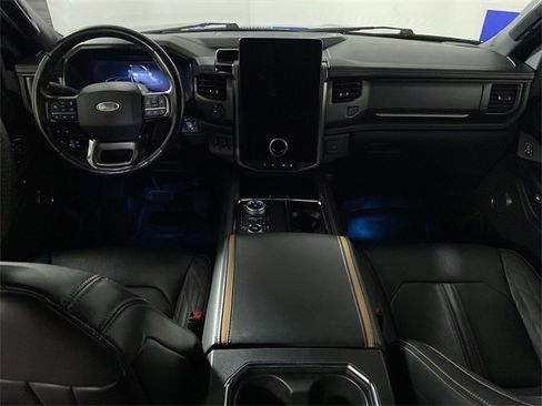 Used 2023 Ford Expedition Platinum image 26
