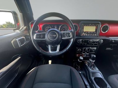 Used 2022 Jeep Wrangler Unlimited Rubicon AWD/4WD image 8