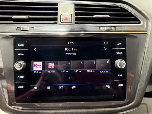 Used 2019 Volkswagen Tiguan SE w/ Panoramic Sunroof Package FWD image 25