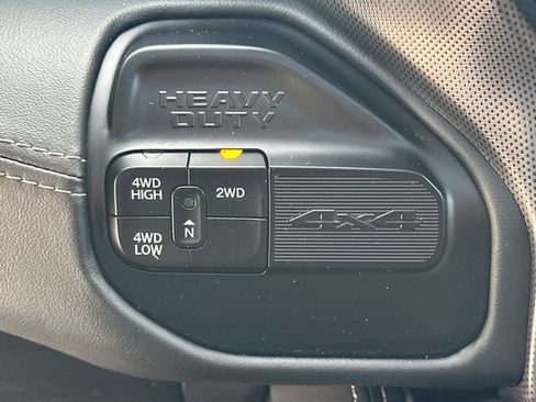 Used 2024 RAM 3500 Limited AWD/4WD image 36