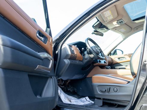 Used 2023 Nissan Pathfinder Platinum w/ Cargo Package image 14