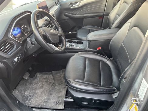 Used 2021 Ford Escape SEL image 12