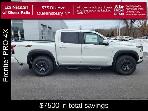 New 2025 Nissan Frontier PRO-4X image 2