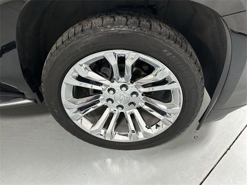 Used 2019 Cadillac Escalade ESV Premium Luxury w/ LPO, Radiant Package image 20