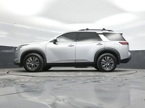 Used 2024 Nissan Pathfinder SV w/ Black Appearance Package image 51