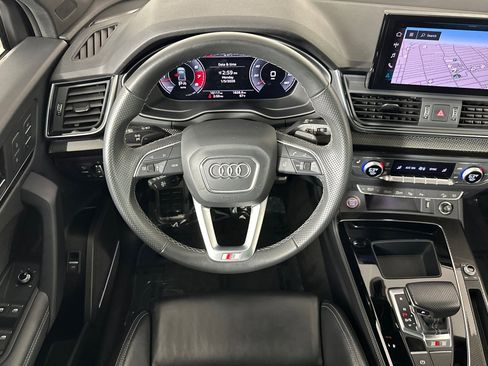 Used 2023 Audi SQ5 Prestige w/ Prestige Package image 13