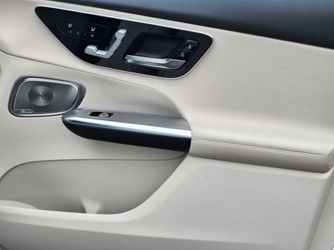 New 2026 Mercedes-Benz GLC 300 4MATIC image 17