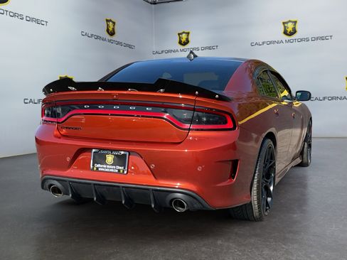 Used 2020 Dodge Charger Scat Pack w/ Plus Group RWD image 5