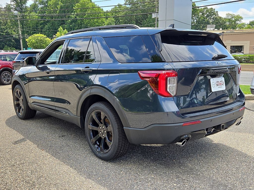 Used 2022 Ford Explorer ST-Line w/ Class IV Trailer Tow Package AWD/4WD image 5