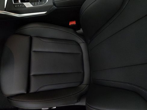 New 2026 BMW 330i xDrive Sedan w/ M Sport Package image 11