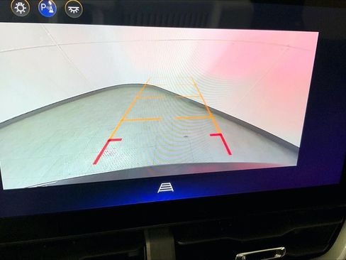 Used 2025 Chevrolet Equinox LT image 21