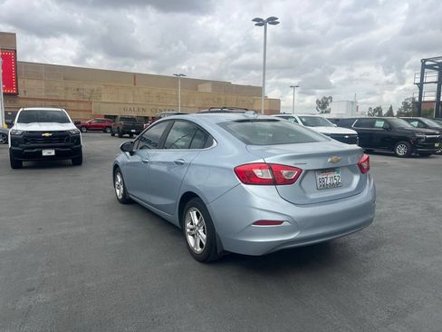 Used 2018 Chevrolet Cruze LT FWD image 7