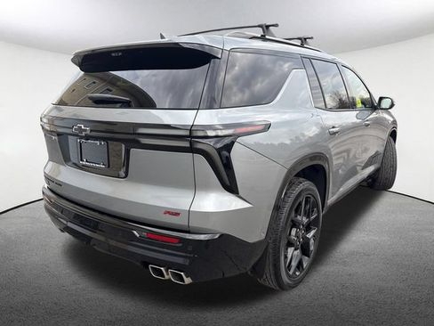 Used 2025 Chevrolet Traverse RS AWD/4WD image 14