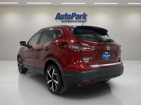 Used 2022 Nissan Rogue Sport SL image 5
