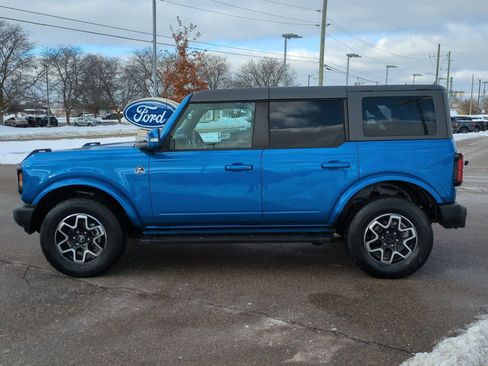 Used 2022 Ford Bronco Outer Banks image 5
