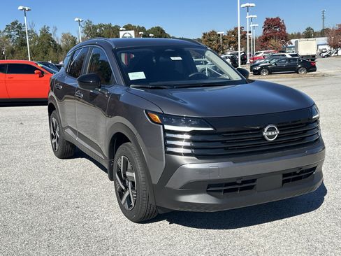 New 2026 Nissan Kicks SV image 3